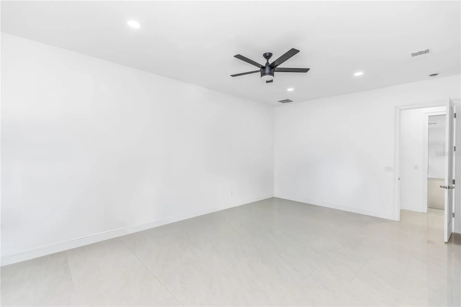 3307 Dallas Boulevard Orlando FL 32833
