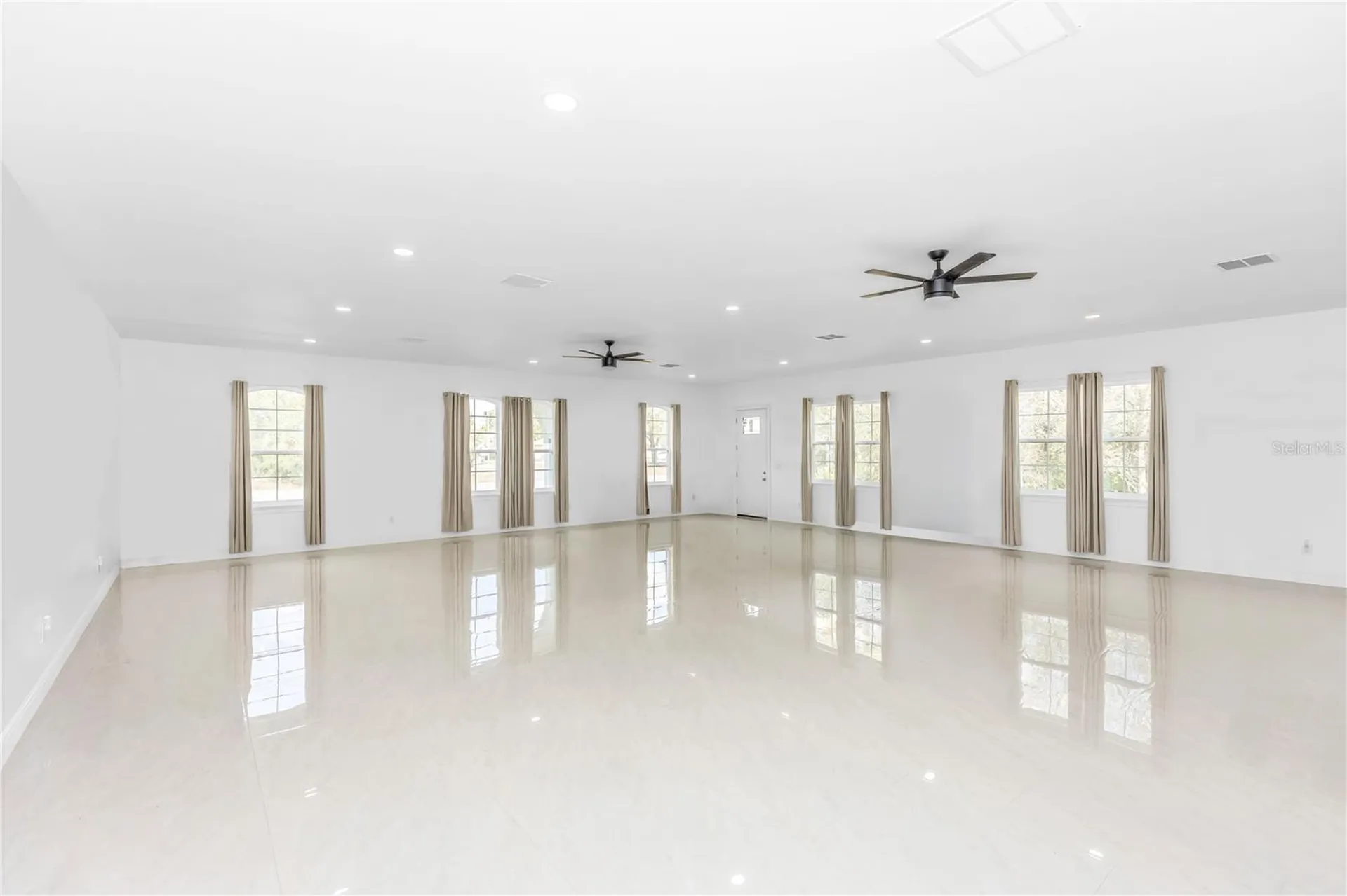 3307 Dallas Boulevard Orlando FL 32833