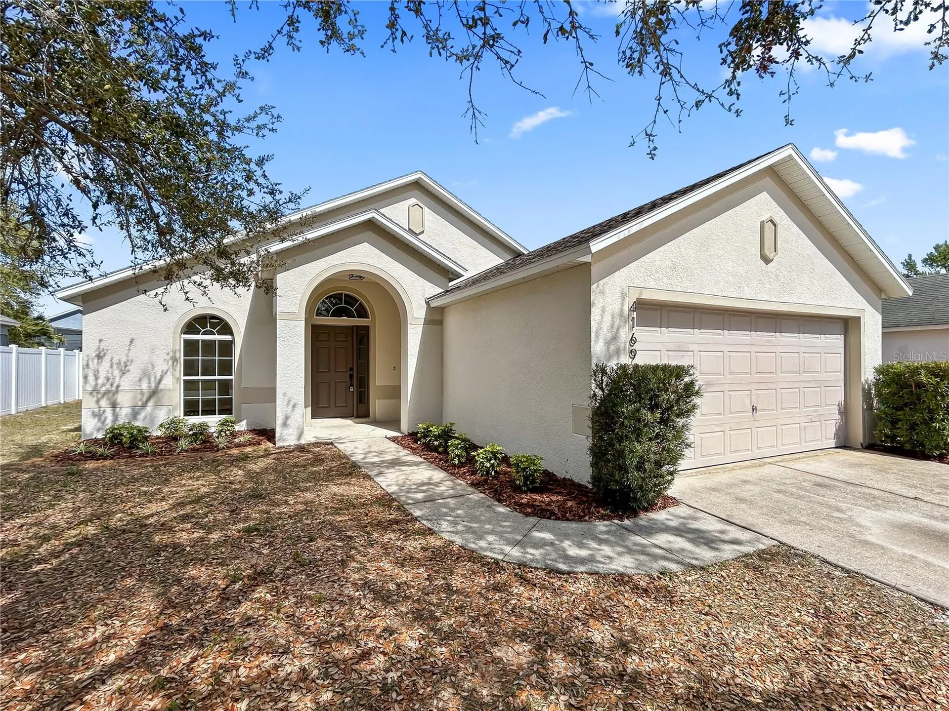 4169 Waltham Forest Drive Tavares FL 32778