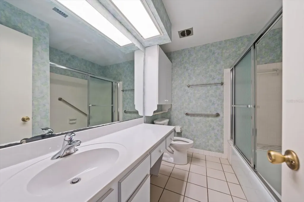 100 Bluff View Drive Belleair Bluffs FL 33770