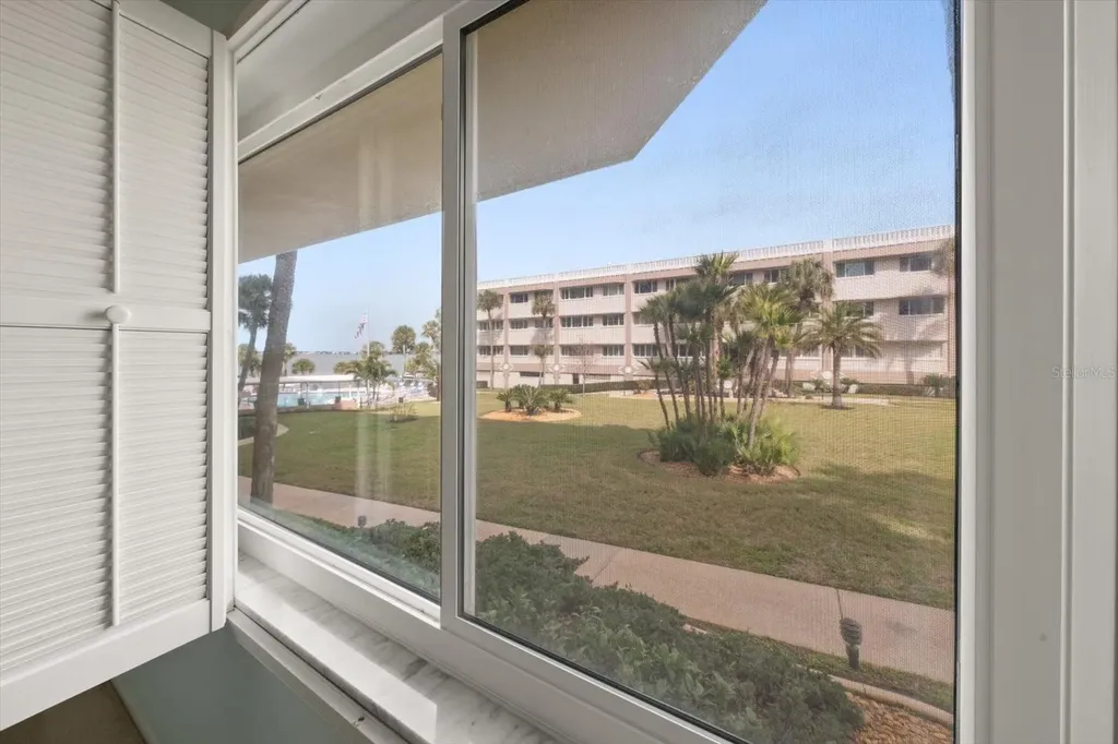 100 Bluff View Drive Belleair Bluffs FL 33770
