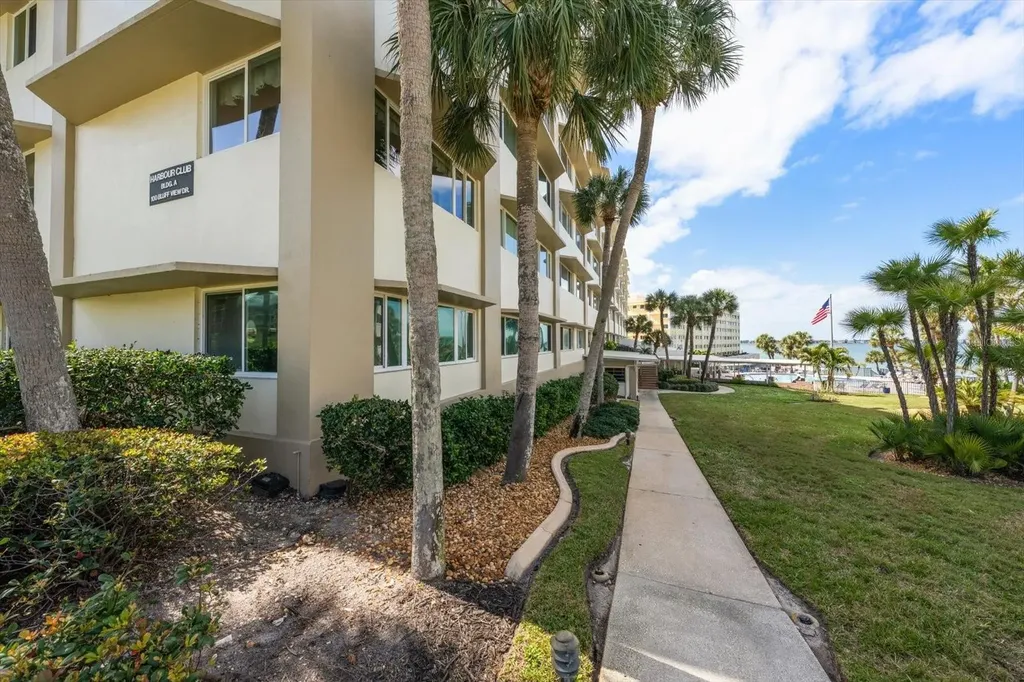 100 Bluff View Drive Belleair Bluffs FL 33770