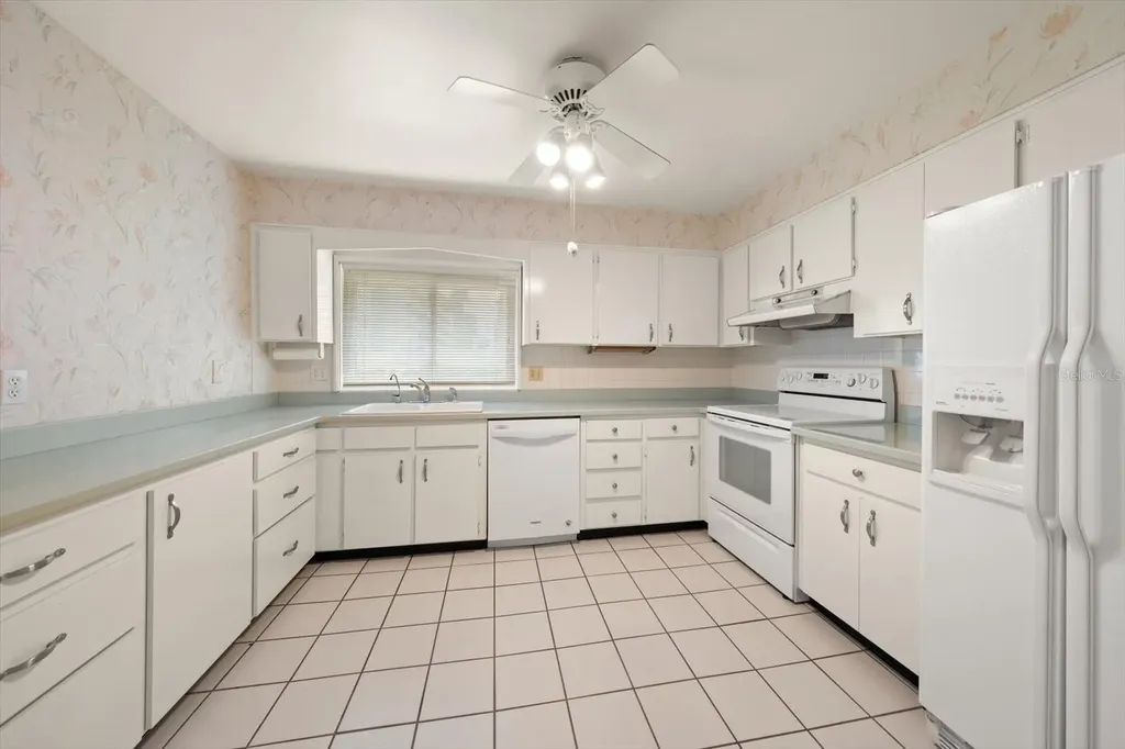 100 Bluff View Drive Belleair Bluffs FL 33770