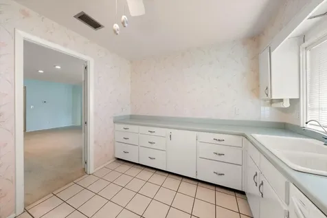 100 Bluff View Drive Belleair Bluffs FL 33770