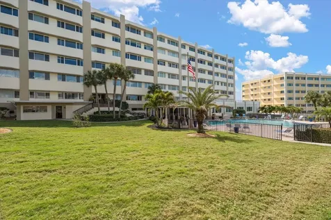 100 Bluff View Drive Belleair Bluffs FL 33770