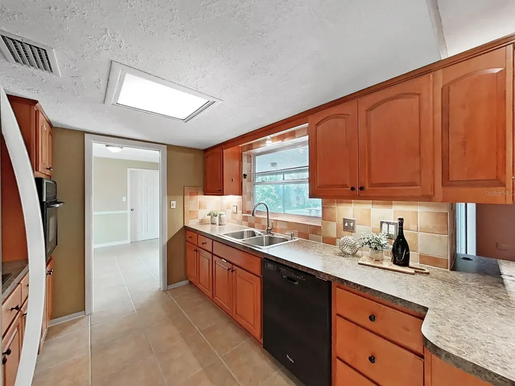 1324 Summerlin Drive Clearwater FL 33764