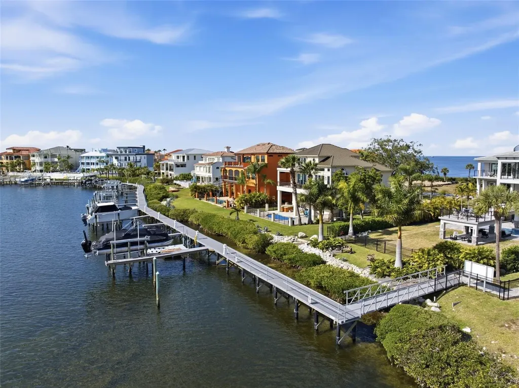 25 Harborpointe Drive Port Richey FL 34668