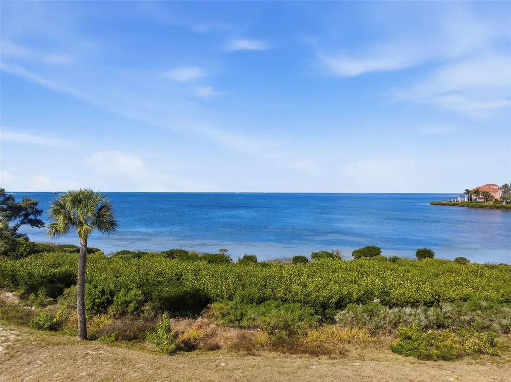 25 Harborpointe Drive Port Richey FL 34668