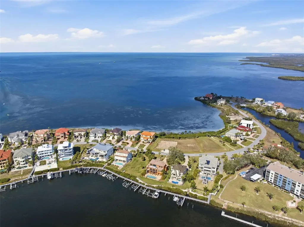 25 Harborpointe Drive Port Richey FL 34668