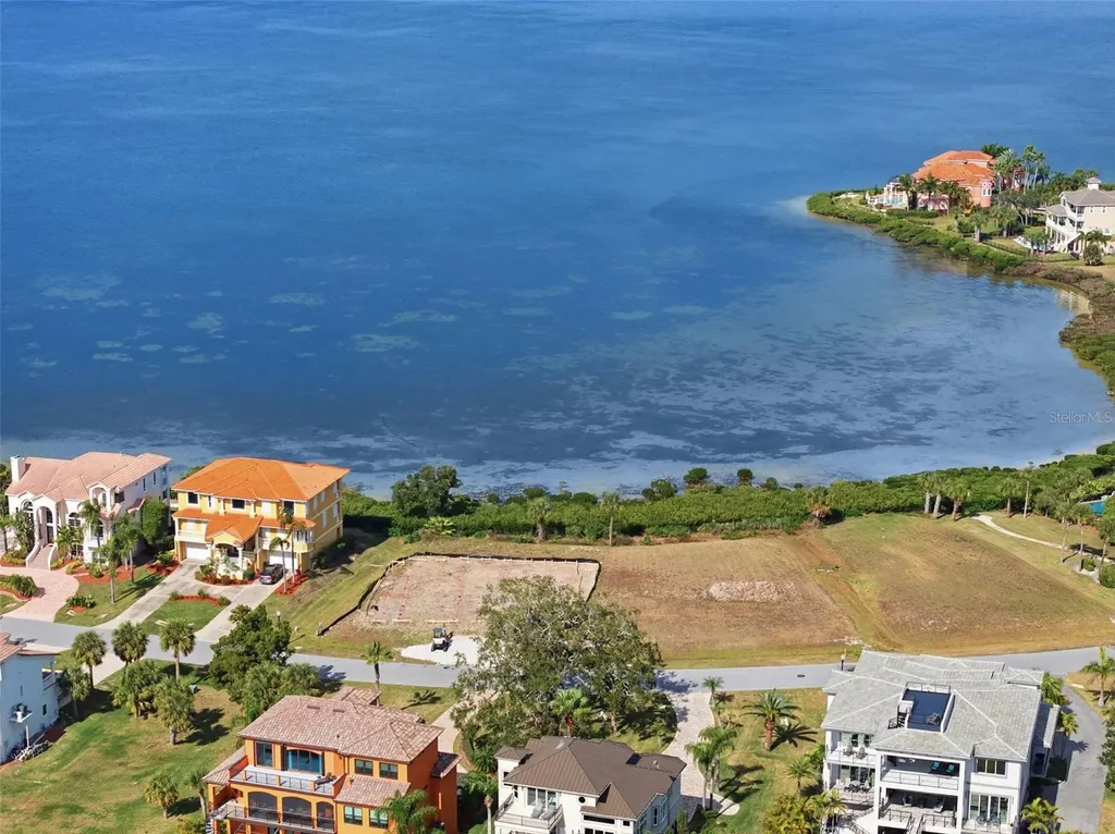 25 Harborpointe Drive Port Richey FL 34668