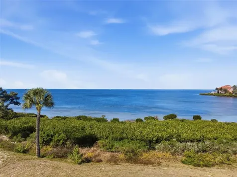 25 Harborpointe Drive Port Richey FL 34668