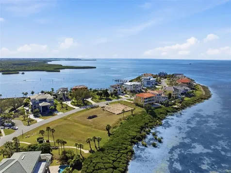 25 Harborpointe Drive Port Richey FL 34668