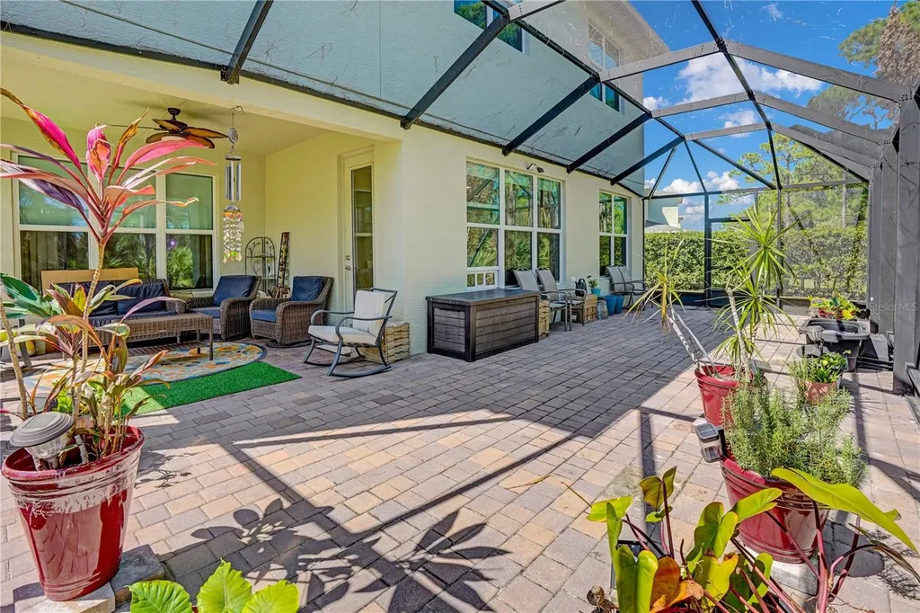1212 NW Leonardo Circle Port St Lucie FL 34986