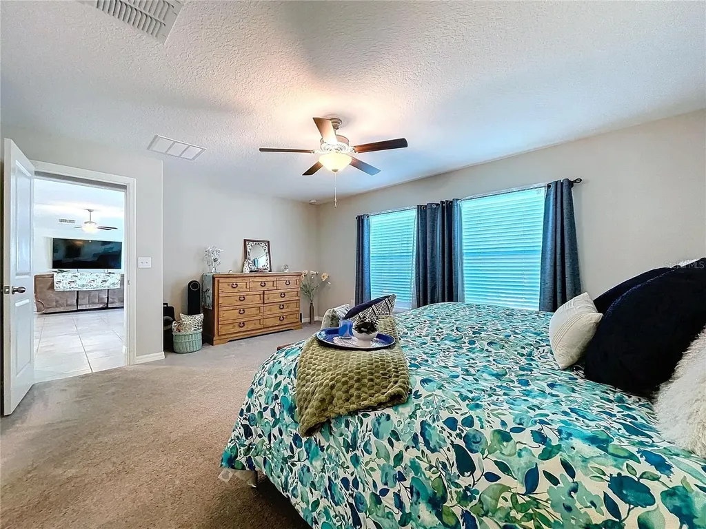 197 Rain Berry Avenue Ruskin FL 33570