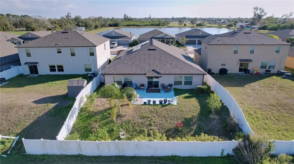 197 Rain Berry Avenue Ruskin FL 33570