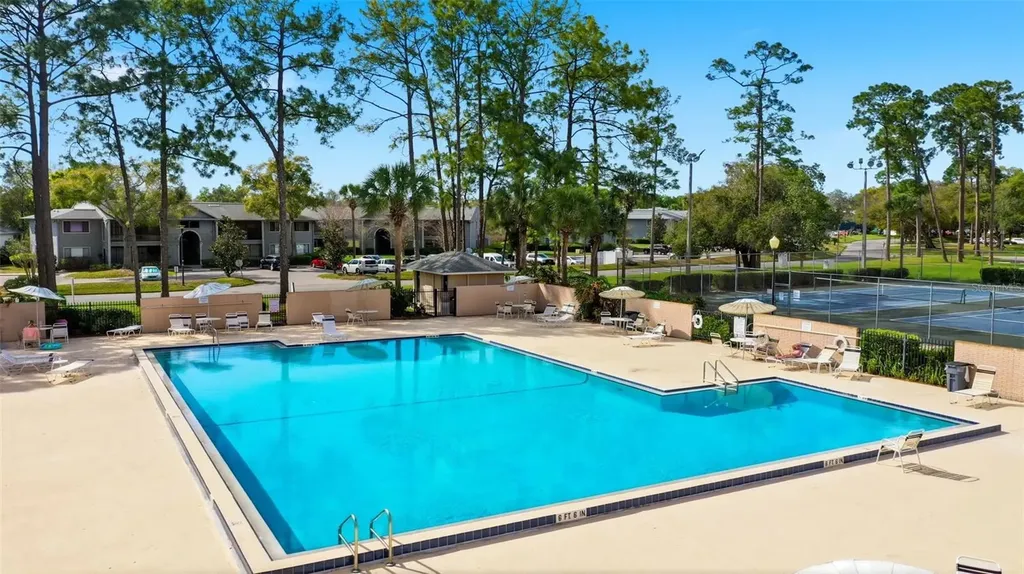 2542 Oak Park Way Orlando FL 32822
