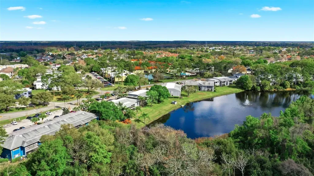 2542 Oak Park Way Orlando FL 32822