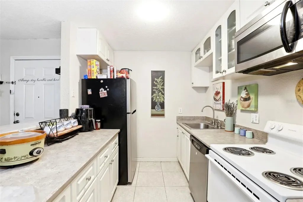 2542 Oak Park Way Orlando FL 32822