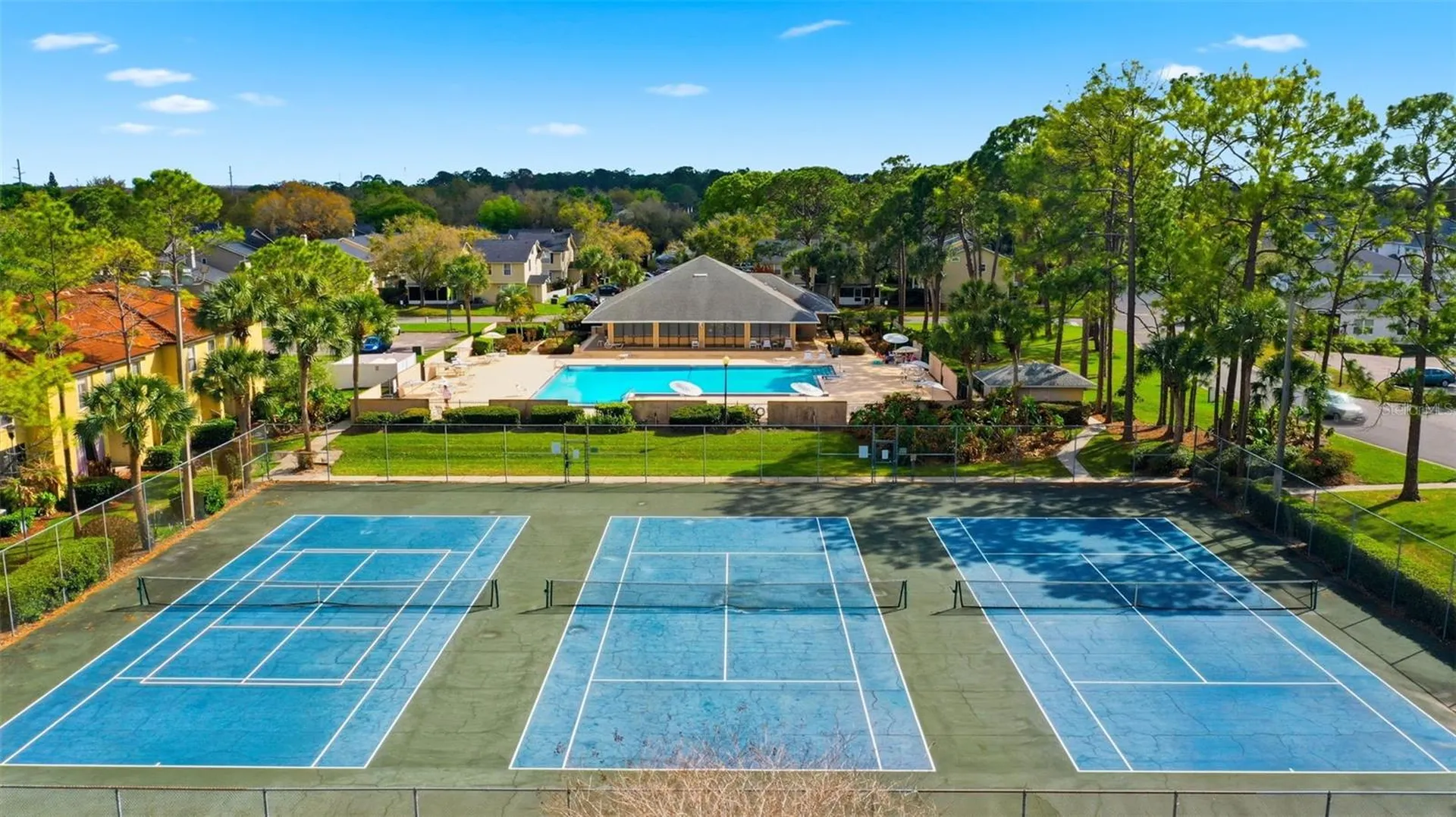 2542 Oak Park Way Orlando FL 32822