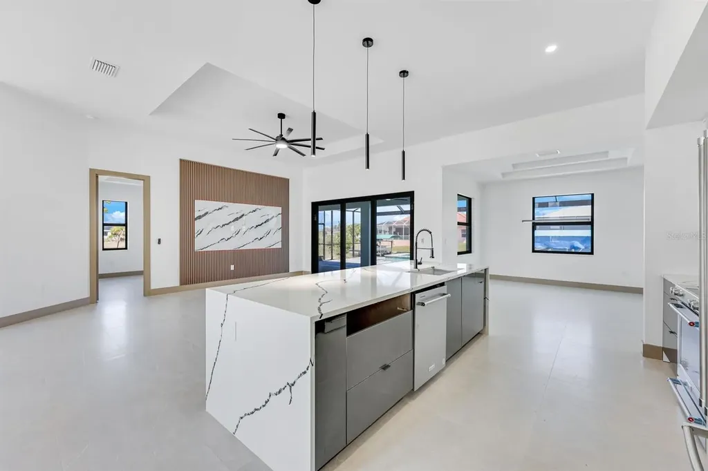 1925 NW 34th Place Cape Coral FL 33993