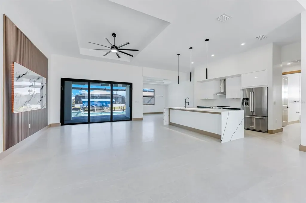 1925 NW 34th Place Cape Coral FL 33993