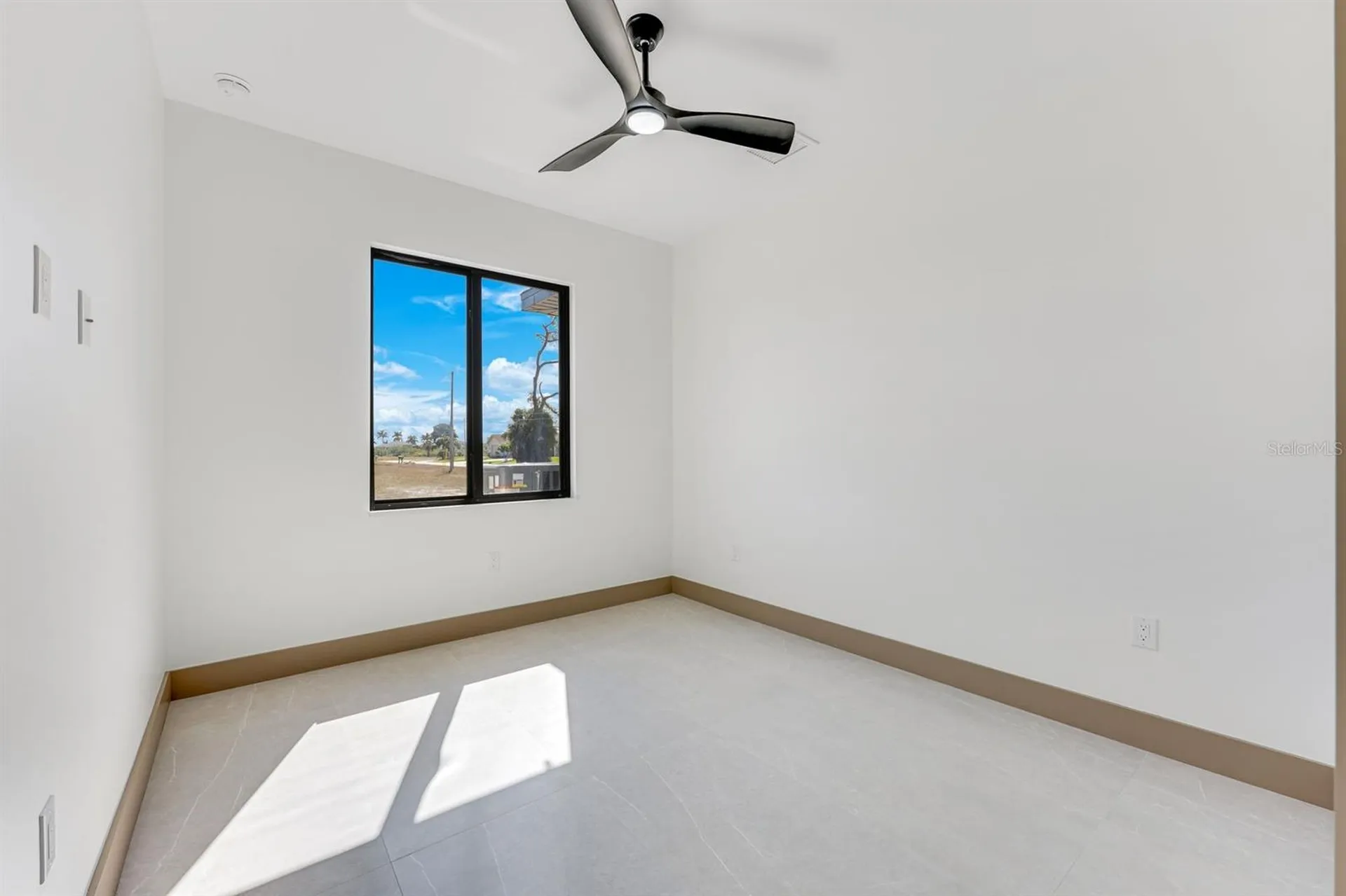 1925 NW 34th Place Cape Coral FL 33993