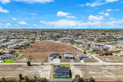 1925 NW 34th Place Cape Coral FL 33993