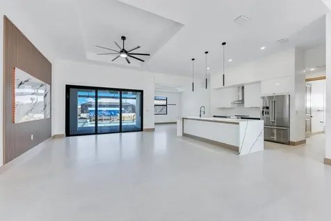 1925 NW 34th Place Cape Coral FL 33993
