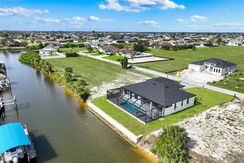1925 NW 34th Place Cape Coral FL 33993