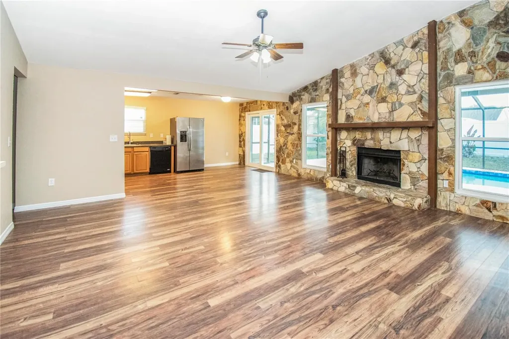 4067 Lancaster Drive Sarasota FL 34241