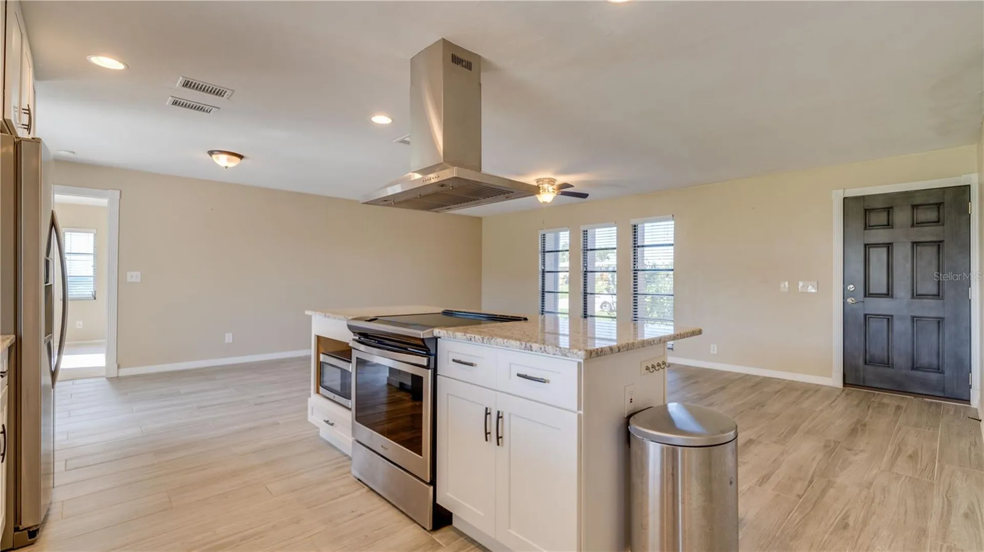1128 SE 29th Terrace Cape Coral FL 33904