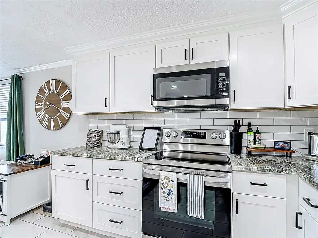 9430 Palm Avenue Port Richey FL 34668