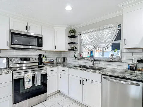 9430 Palm Avenue Port Richey FL 34668