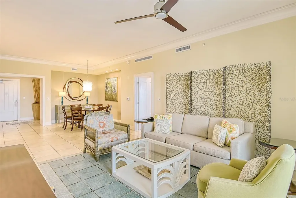915 Seaside Drive Sarasota FL 34242