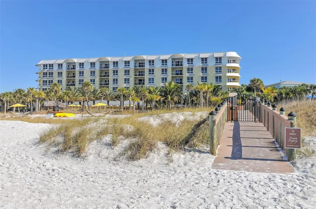 915 Seaside Drive Sarasota FL 34242