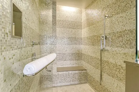 915 Seaside Drive Sarasota FL 34242