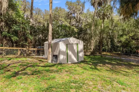 5947 Avenue C Mc Intosh FL 32664