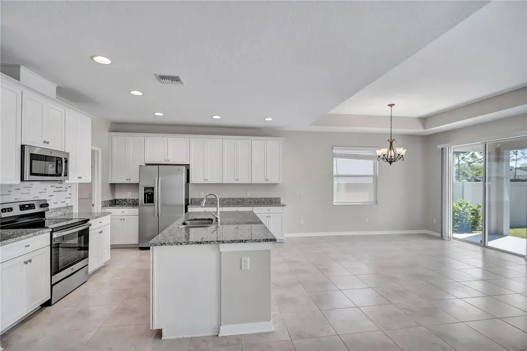 7384 Pool Compass Loop Wesley Chapel FL 33545