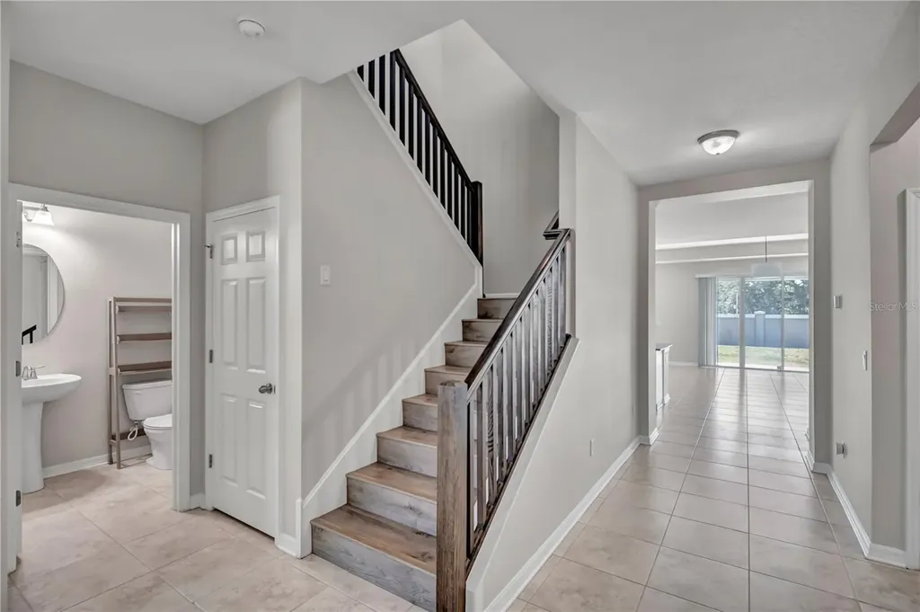 7384 Pool Compass Loop Wesley Chapel FL 33545