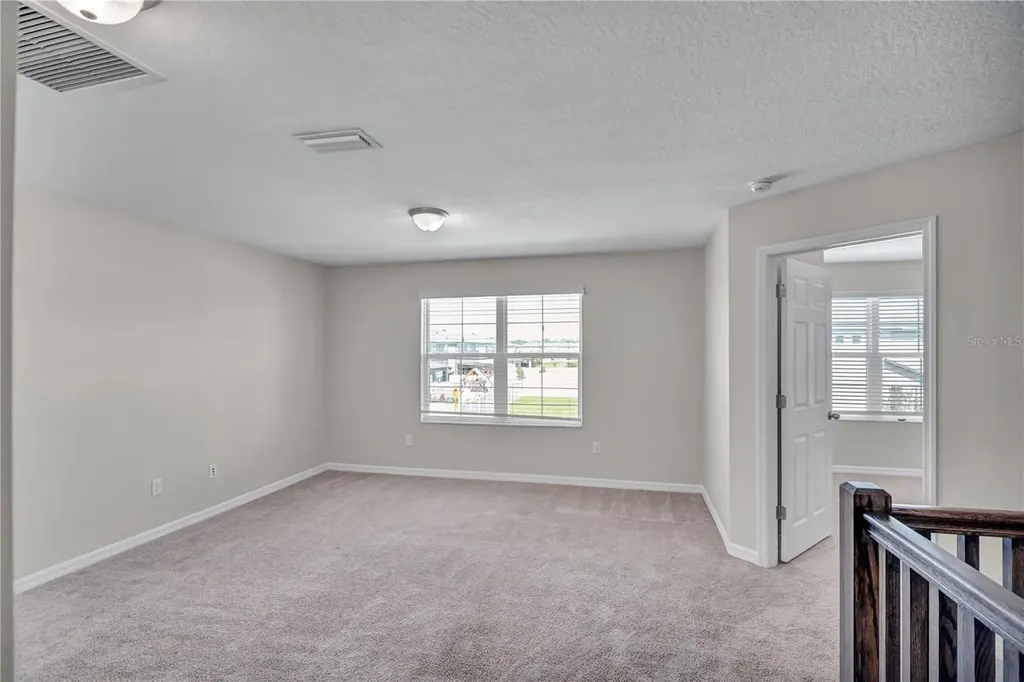 7384 Pool Compass Loop Wesley Chapel FL 33545