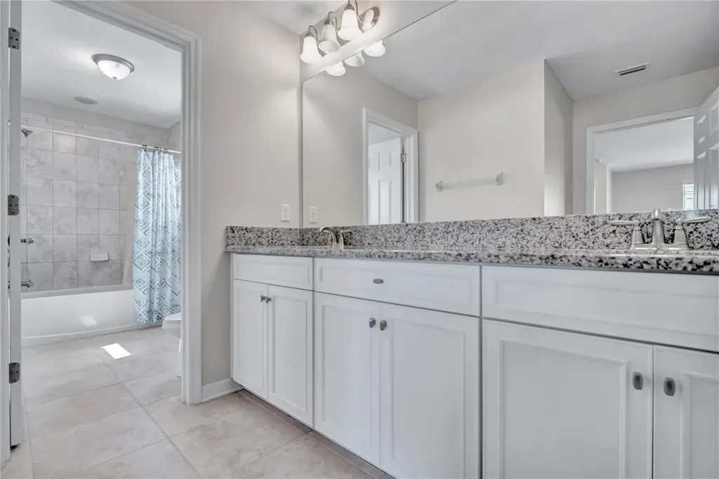 7384 Pool Compass Loop Wesley Chapel FL 33545