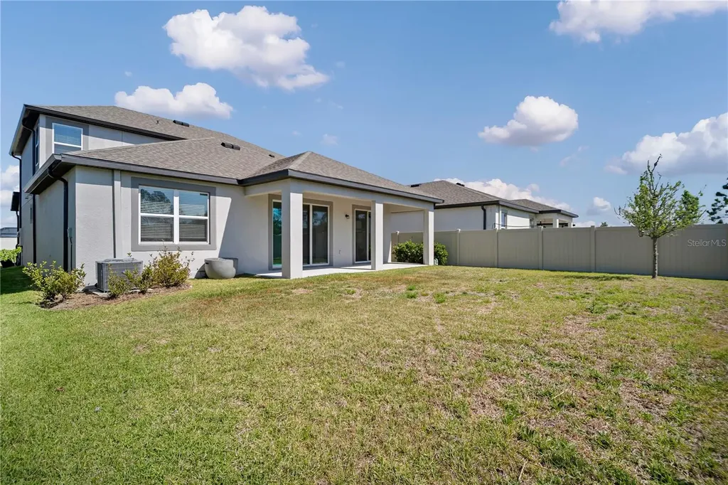 7384 Pool Compass Loop Wesley Chapel FL 33545