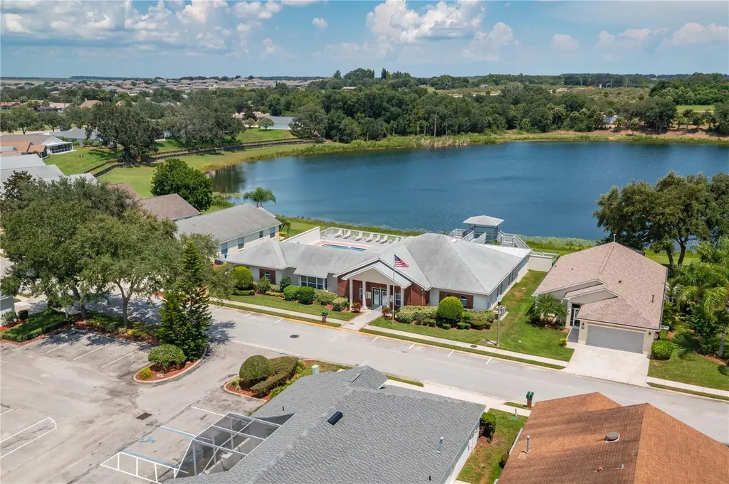 483 Lake Suzanne Drive Lake Wales FL 33859