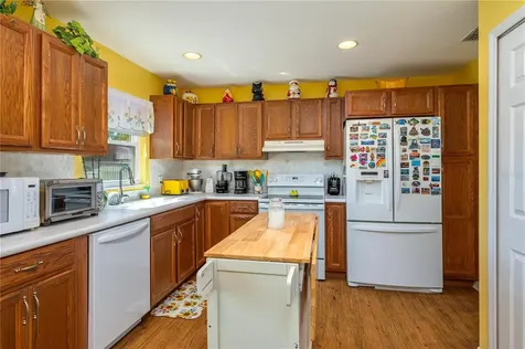 483 Lake Suzanne Drive Lake Wales FL 33859