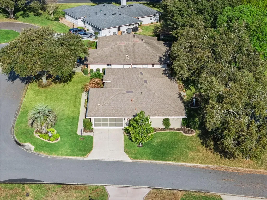 21533 King Henry Avenue Leesburg FL 34748