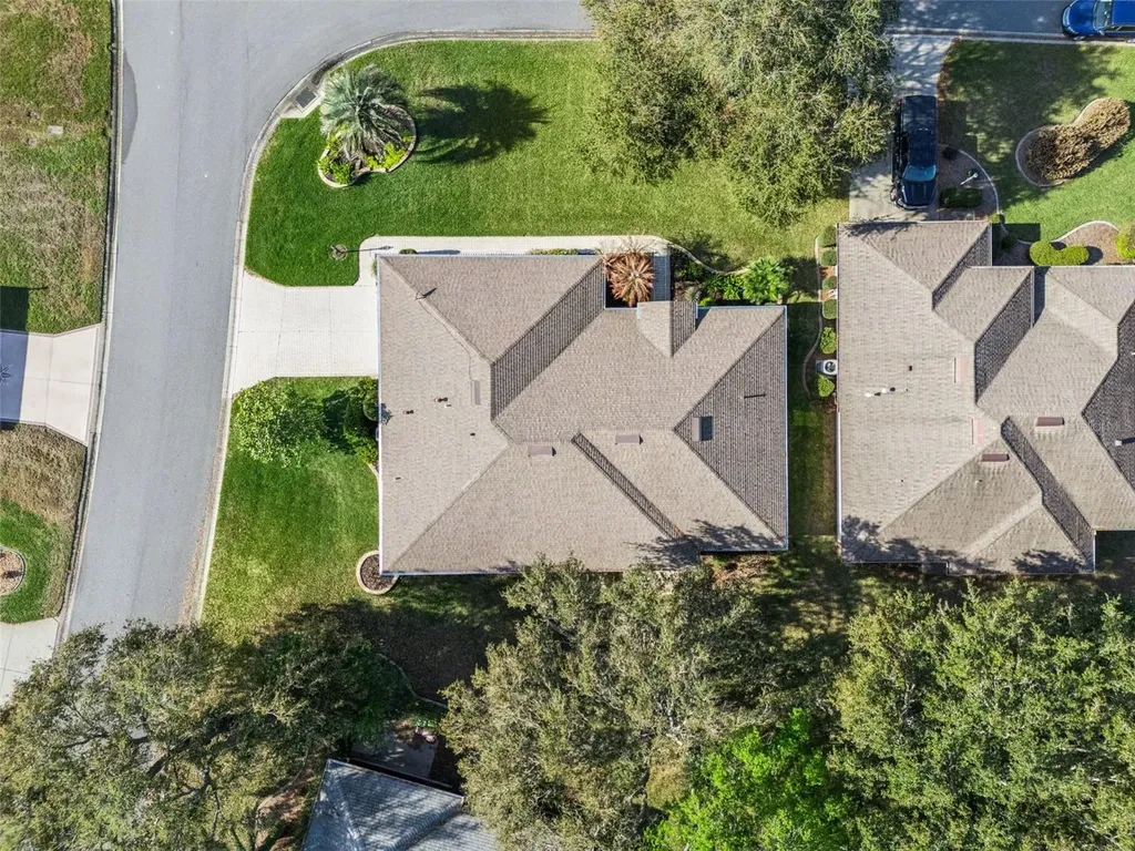 21533 King Henry Avenue Leesburg FL 34748