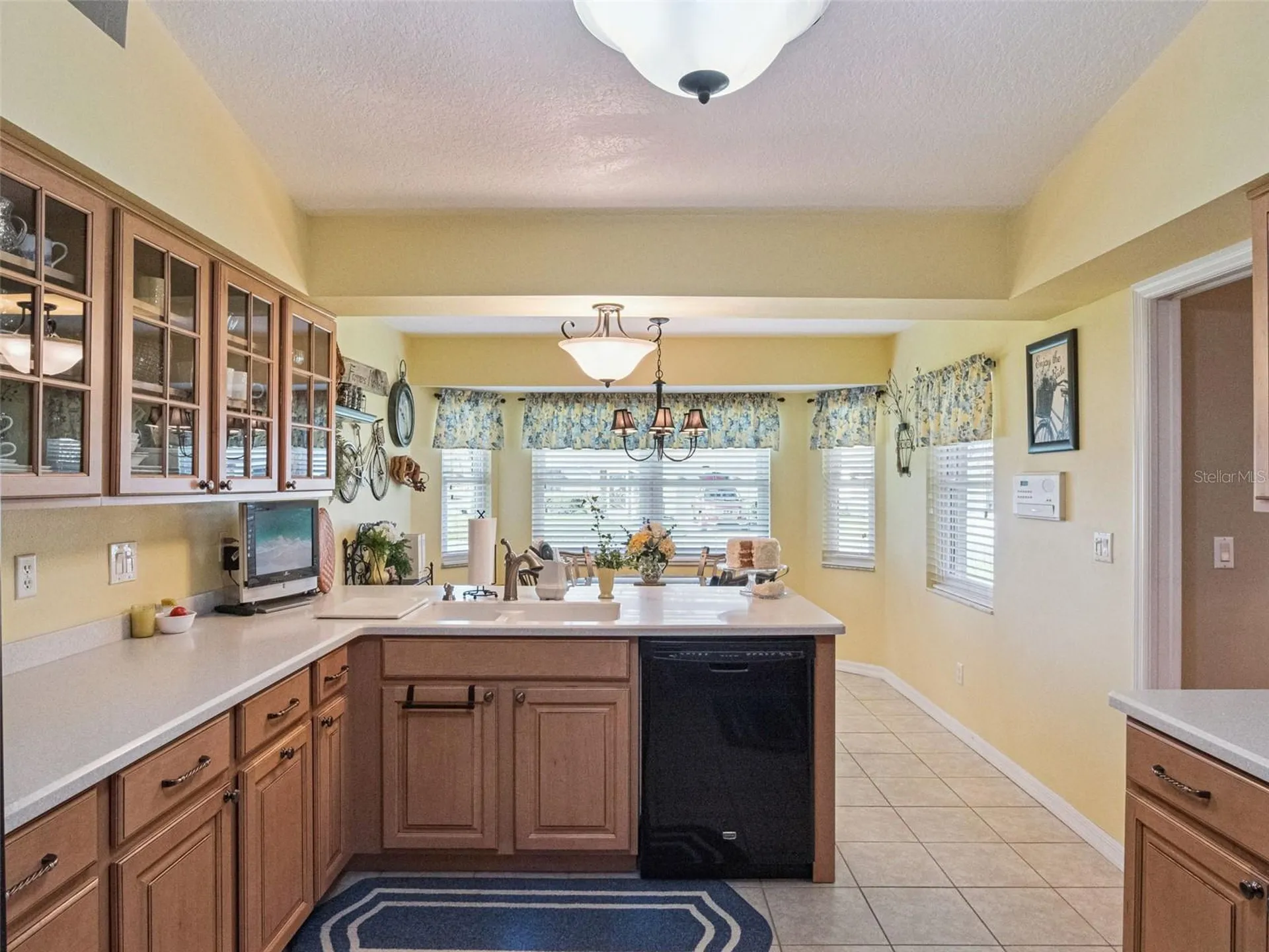 21533 King Henry Avenue Leesburg FL 34748