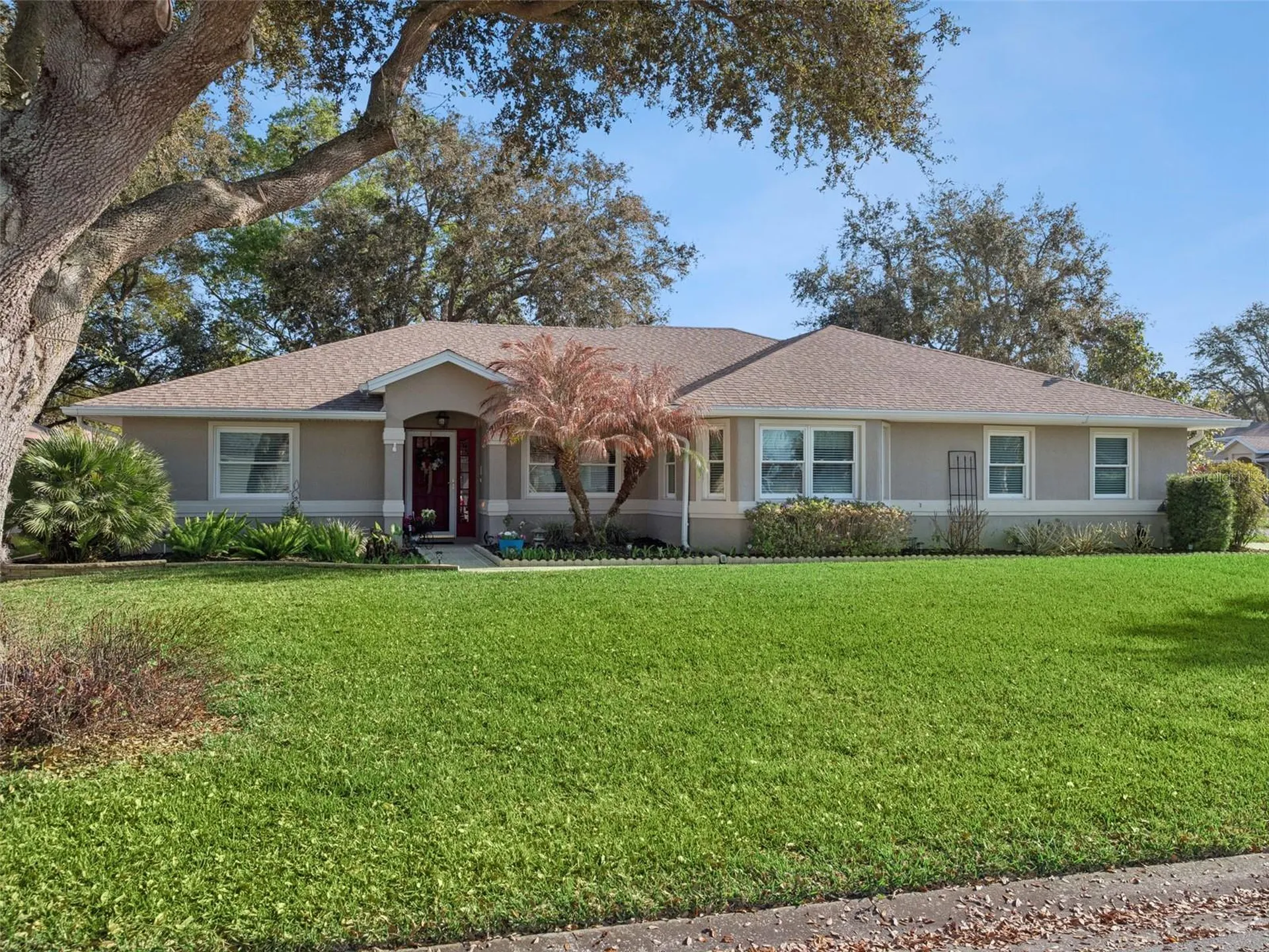 21533 King Henry Avenue Leesburg FL 34748