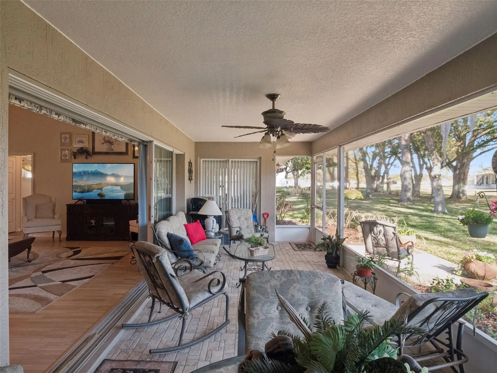 21533 King Henry Avenue Leesburg FL 34748