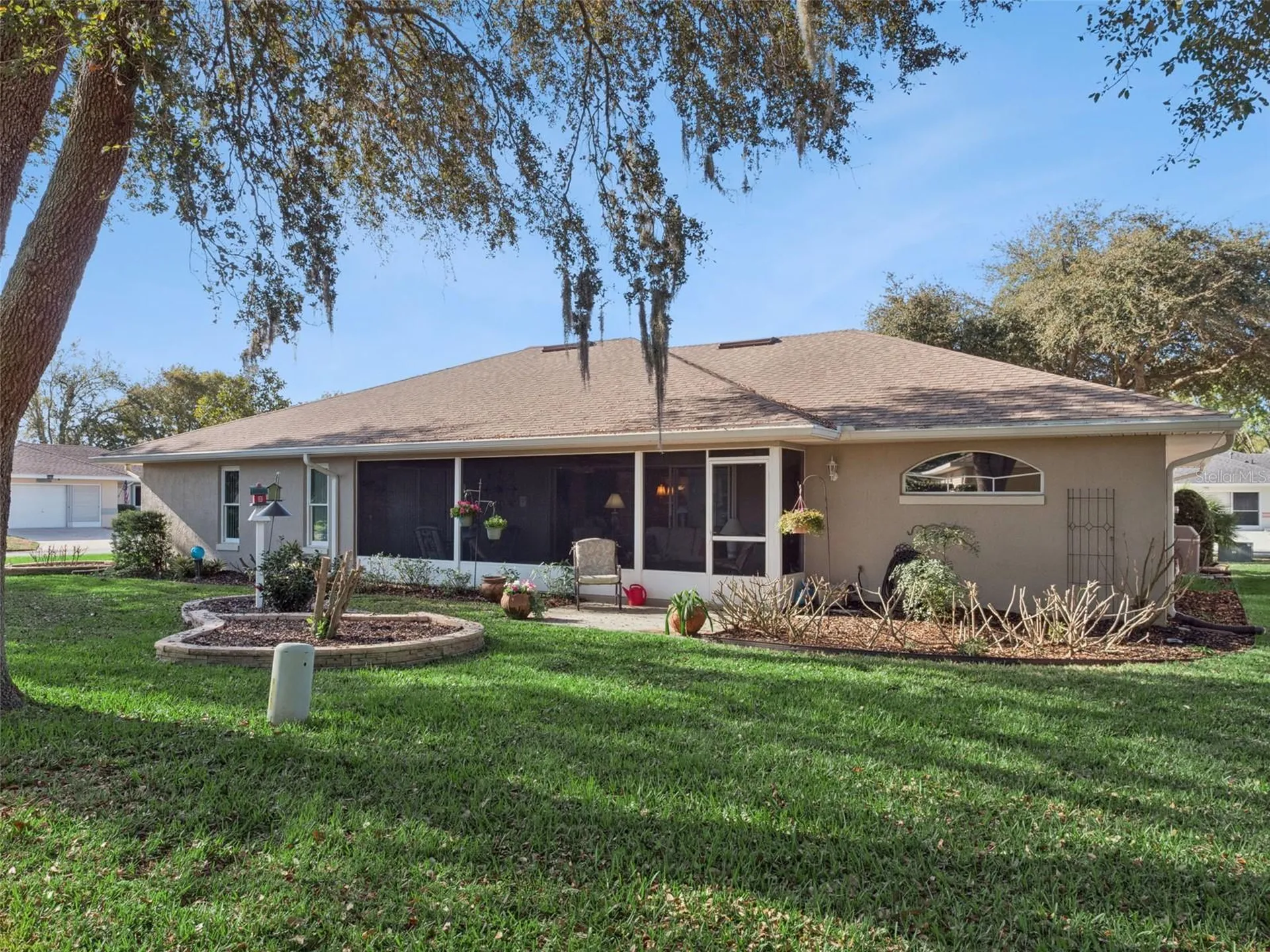 21533 King Henry Avenue Leesburg FL 34748